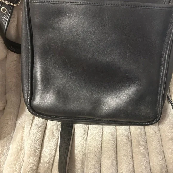 Coach Vintage  Black Leather purse - Picture 7 of 9